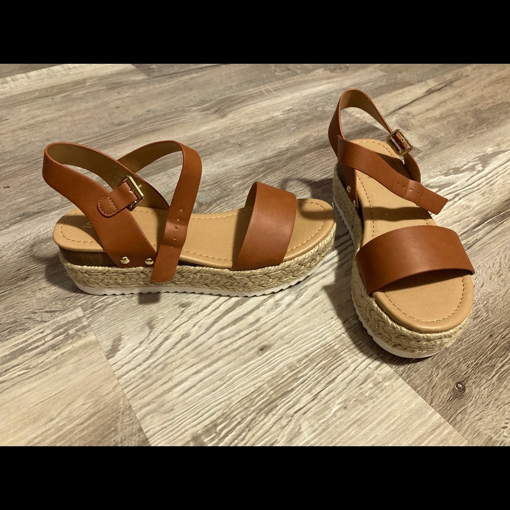 Women’s Sandals